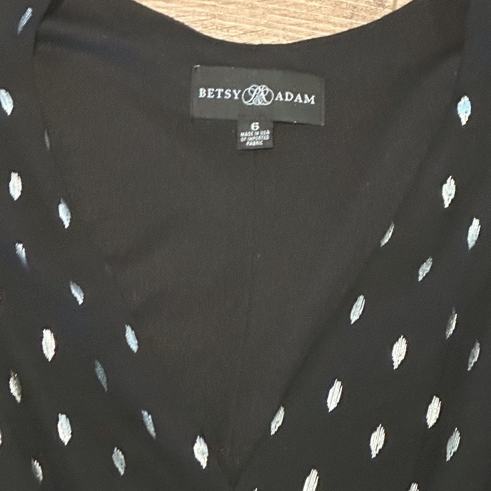 NWT! Betsy & Adam Black and White Long Sleeve Chiffon Hi Low Dress Size 6 - Picture 10 of 15